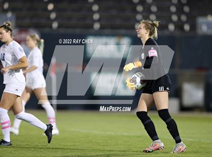 Thumbnail 2 in Broomfield vs. Grandview (CHSAA 5A Championship) photogallery.