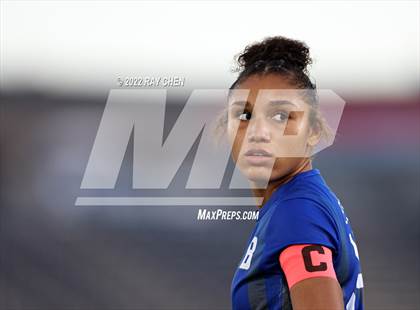 Thumbnail 1 in Broomfield vs. Grandview (CHSAA 5A Championship) photogallery.