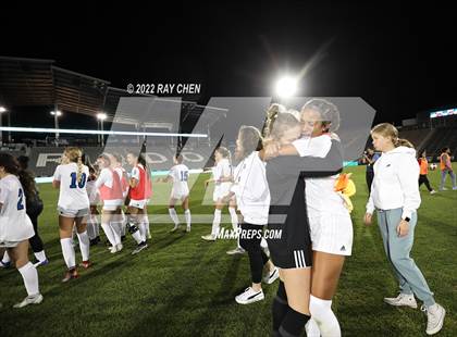 Thumbnail 2 in Broomfield vs. Grandview (CHSAA 5A Championship) photogallery.