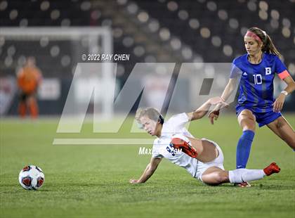 Thumbnail 3 in Broomfield vs. Grandview (CHSAA 5A Championship) photogallery.