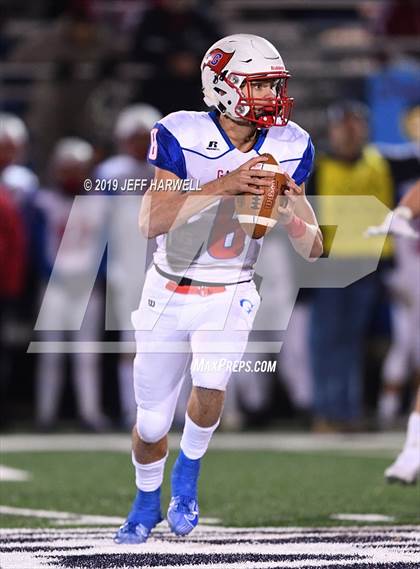 Thumbnail 3 in Manchester vs. Garaway (OHSAA D5 Regional Semifinal) photogallery.