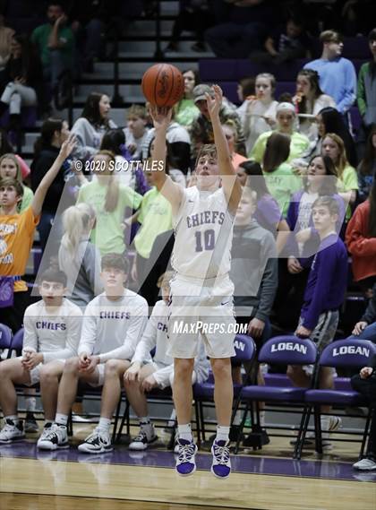 Thumbnail 1 in Vinton County vs Logan photogallery.