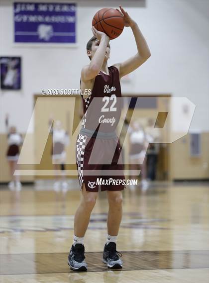 Thumbnail 1 in Vinton County vs Logan photogallery.