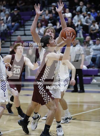 Thumbnail 1 in Vinton County vs Logan photogallery.