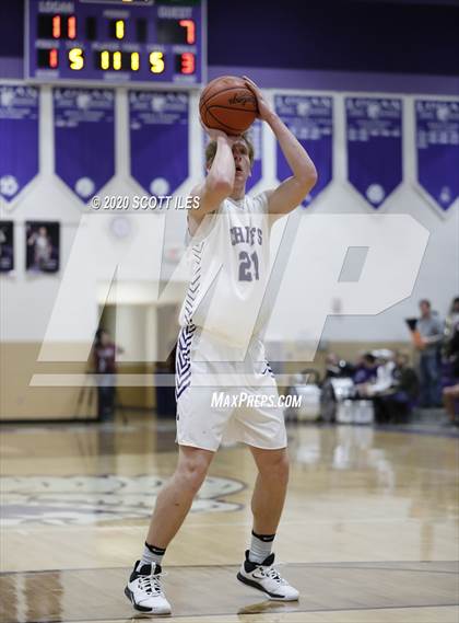 Thumbnail 1 in Vinton County vs Logan photogallery.