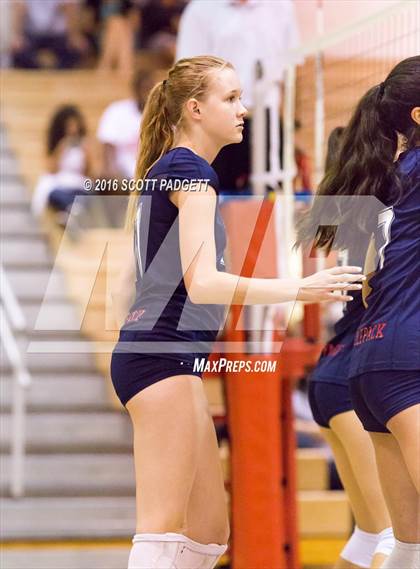 Thumbnail 1 in Great Oak @ Chaparral photogallery.
