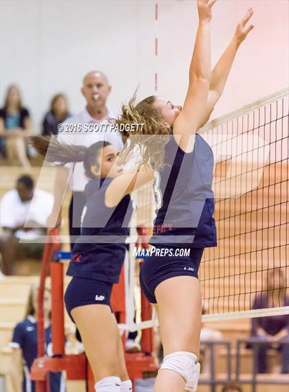 Thumbnail 2 in Great Oak @ Chaparral photogallery.