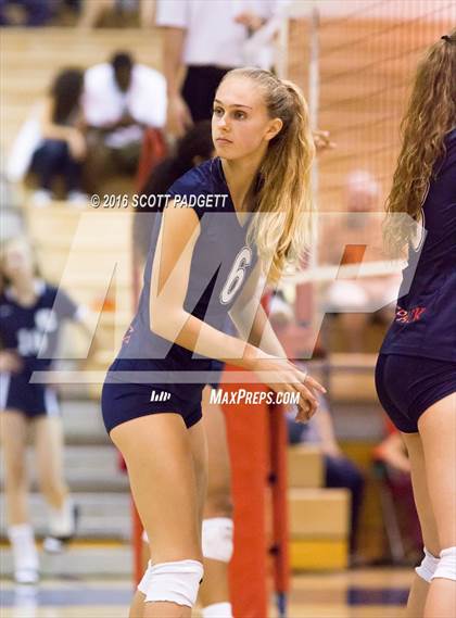 Thumbnail 2 in Great Oak @ Chaparral photogallery.