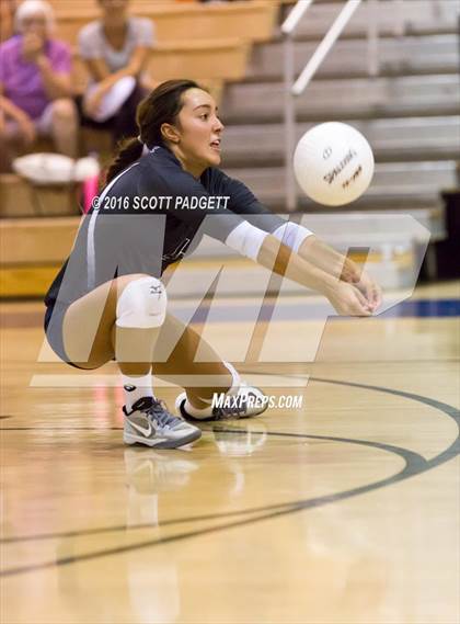 Thumbnail 1 in Great Oak @ Chaparral photogallery.