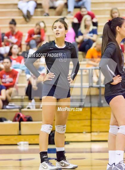 Thumbnail 2 in Great Oak @ Chaparral photogallery.