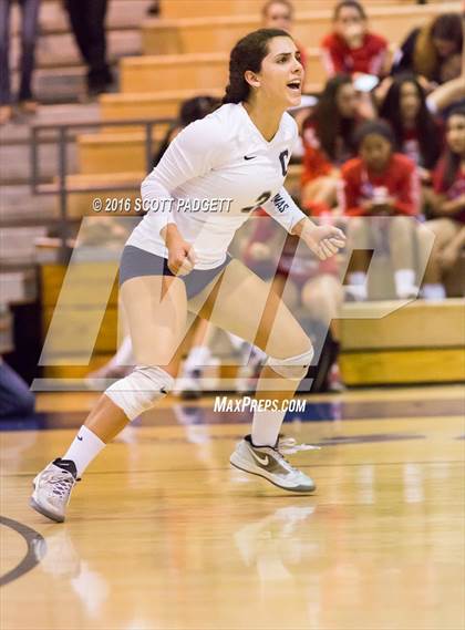Thumbnail 1 in Great Oak @ Chaparral photogallery.