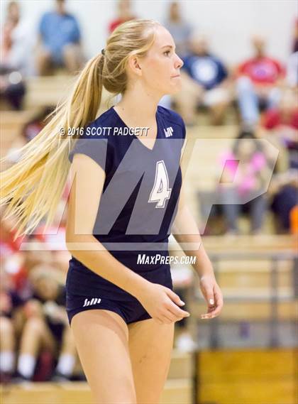 Thumbnail 2 in Great Oak @ Chaparral photogallery.