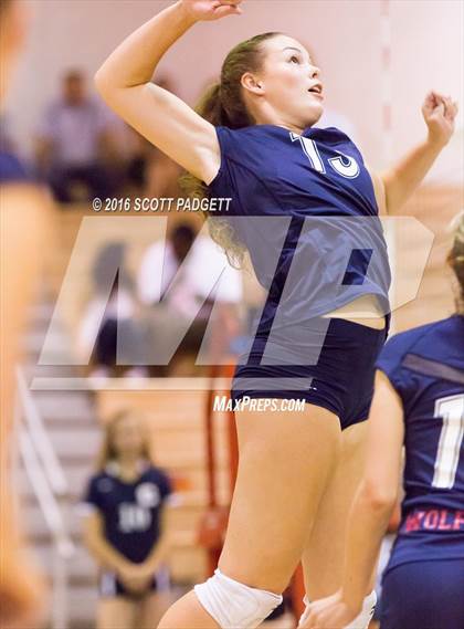 Thumbnail 1 in Great Oak @ Chaparral photogallery.