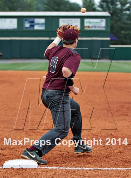 Thumbnail 1 in Dobyns-Bennett @ Sevier County (TSSAA Region 1-AAA Quarterfinal Playoff) photogallery.