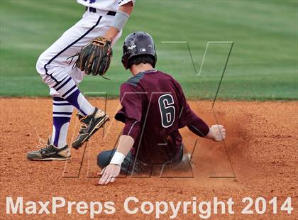 Thumbnail 1 in Dobyns-Bennett @ Sevier County (TSSAA Region 1-AAA Quarterfinal Playoff) photogallery.