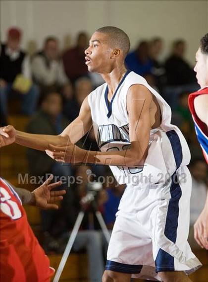 Thumbnail 2 in Clovis East vs East Bakersfield (Modesto Christian Classic)  photogallery.