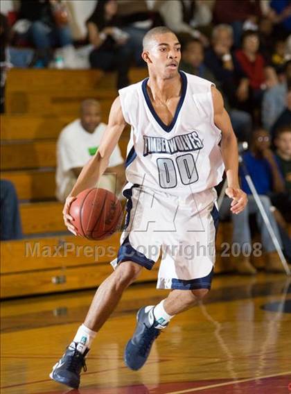 Thumbnail 3 in Clovis East vs East Bakersfield (Modesto Christian Classic)  photogallery.