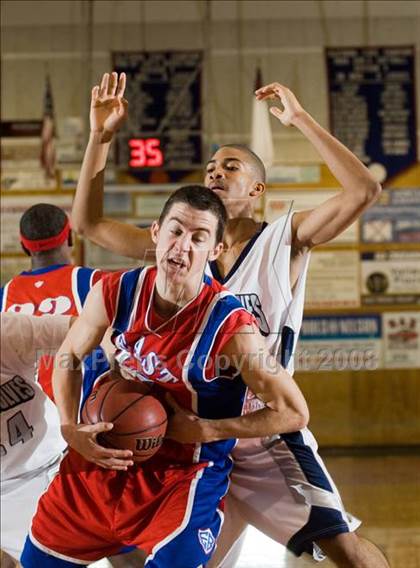 Thumbnail 2 in Clovis East vs East Bakersfield (Modesto Christian Classic)  photogallery.