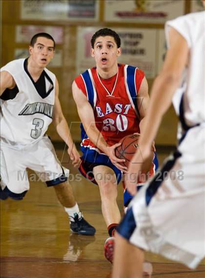 Thumbnail 1 in Clovis East vs East Bakersfield (Modesto Christian Classic)  photogallery.