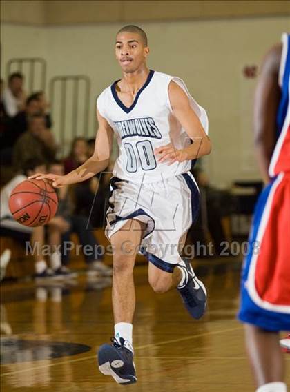 Thumbnail 3 in Clovis East vs East Bakersfield (Modesto Christian Classic)  photogallery.