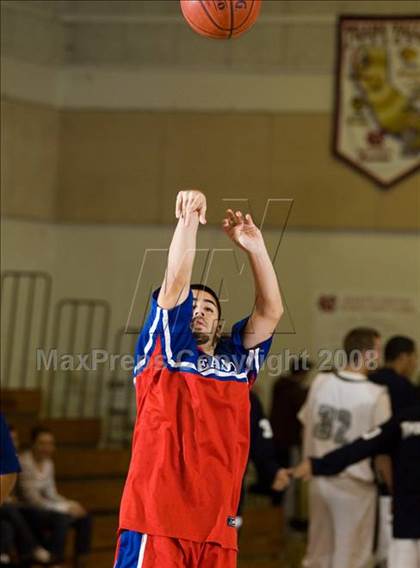 Thumbnail 2 in Clovis East vs East Bakersfield (Modesto Christian Classic)  photogallery.