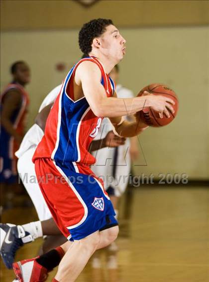 Thumbnail 3 in Clovis East vs East Bakersfield (Modesto Christian Classic)  photogallery.