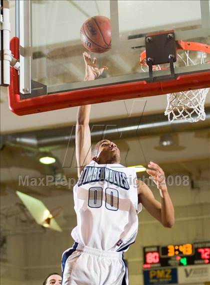 Thumbnail 2 in Clovis East vs East Bakersfield (Modesto Christian Classic)  photogallery.
