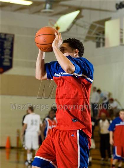 Thumbnail 1 in Clovis East vs East Bakersfield (Modesto Christian Classic)  photogallery.