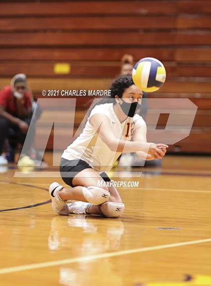 Thumbnail 1 in Douglas Byrd @ Cape Fear photogallery.