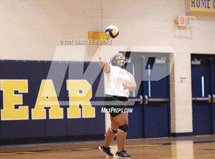 Thumbnail 3 in Douglas Byrd @ Cape Fear photogallery.