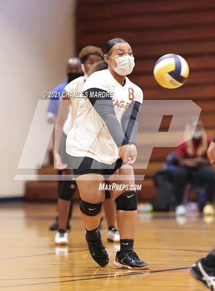 Thumbnail 3 in Douglas Byrd @ Cape Fear photogallery.