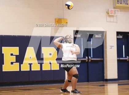 Thumbnail 1 in Douglas Byrd @ Cape Fear photogallery.