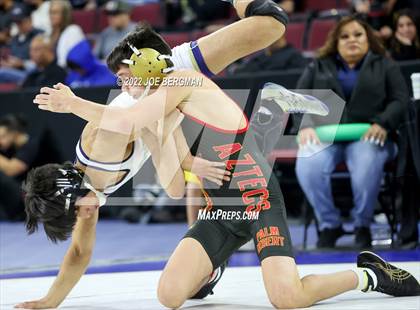 Thumbnail 2 in CIF State Championships (Boy's Semifinals) photogallery.