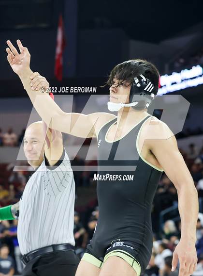 Thumbnail 1 in CIF State Championships (Boy's Semifinals) photogallery.