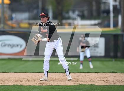 Thumbnail 2 in Mentor @ Hoover photogallery.