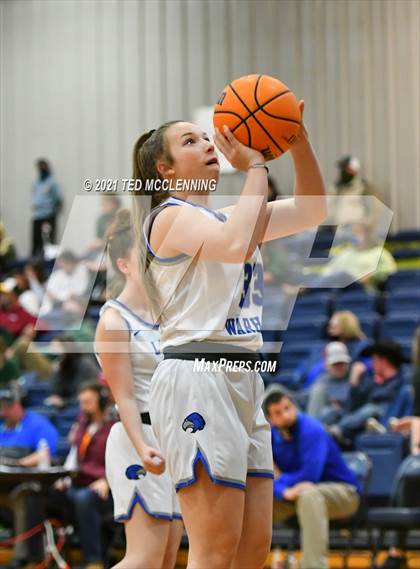 Thumbnail 2 in Wonderview vs Mt. Vernon-Enola (AAA 1A Semi Final Regional) photogallery.