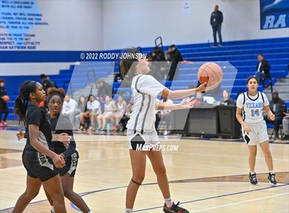 Thumbnail 2 in Westside vs. Sam Rayburn (McDonald's Texas Invitational) photogallery.