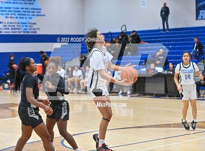 Thumbnail 1 in Westside vs. Sam Rayburn (McDonald's Texas Invitational) photogallery.