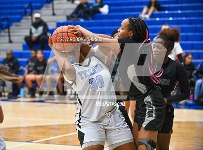 Thumbnail 2 in Westside vs. Sam Rayburn (McDonald's Texas Invitational) photogallery.