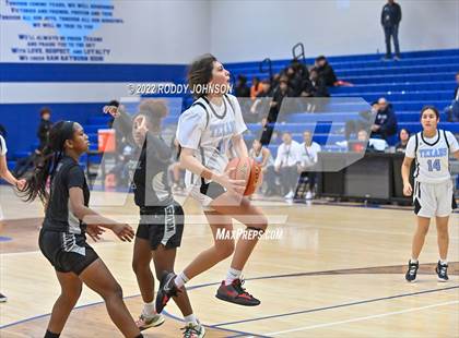 Thumbnail 3 in Westside vs. Sam Rayburn (McDonald's Texas Invitational) photogallery.