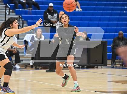 Thumbnail 3 in Westside vs. Sam Rayburn (McDonald's Texas Invitational) photogallery.