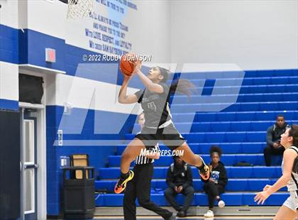 Thumbnail 1 in Westside vs. Sam Rayburn (McDonald's Texas Invitational) photogallery.