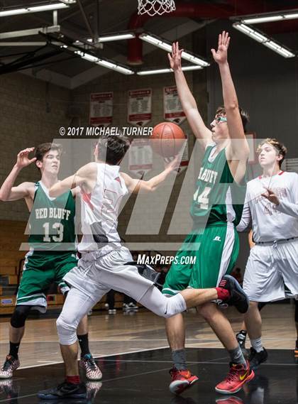 Thumbnail 1 in Red Bluff @ Foothill photogallery.