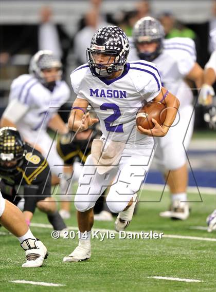 Thumbnail 1 in Canadian vs. Mason (UIL 2A Division 1 Final) photogallery.