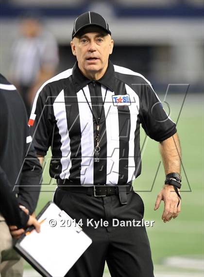 Thumbnail 1 in Canadian vs. Mason (UIL 2A Division 1 Final) photogallery.