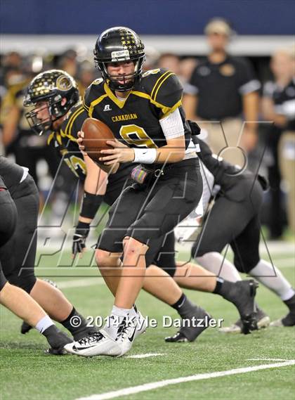 Thumbnail 2 in Canadian vs. Mason (UIL 2A Division 1 Final) photogallery.