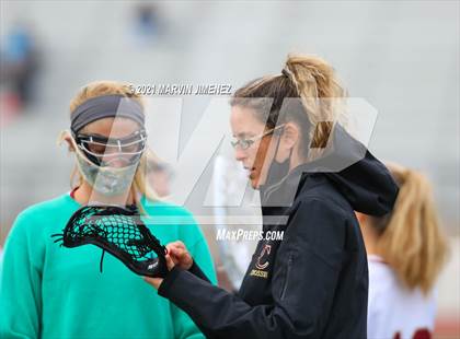 Thumbnail 3 in Oaks Christian vs Thousand Oaks  photogallery.