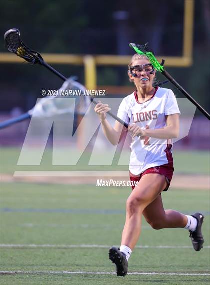 Thumbnail 2 in Oaks Christian vs Thousand Oaks  photogallery.