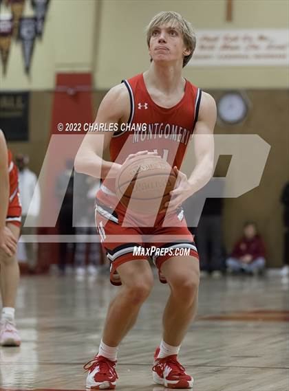 Thumbnail 1 in Montgomery vs Cardinal Newman photogallery.