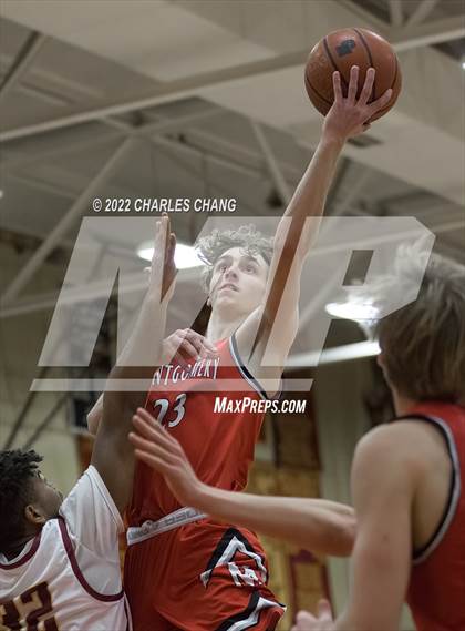 Thumbnail 2 in Montgomery vs Cardinal Newman photogallery.